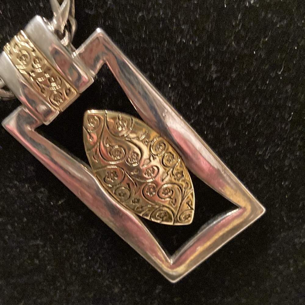 Silver-Tone Filigree Pendant Necklace - Elegant Two-Tone Design